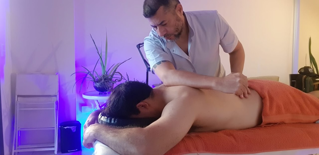 Sesión de masaje en Keep Relax